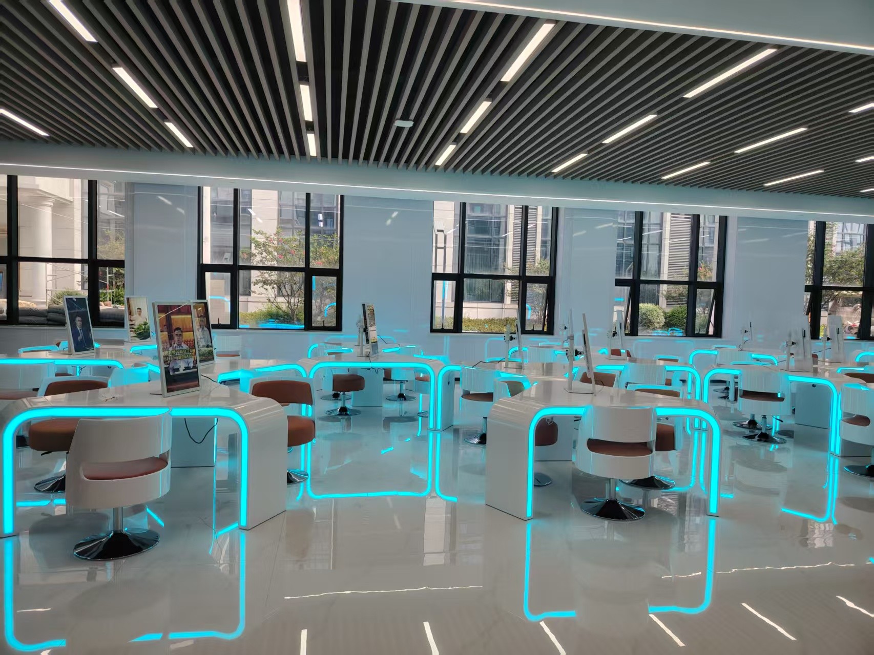 湖南柏晶智能科技有限公司